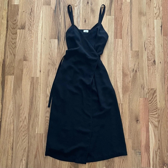 Wilfred Aritzia Astere Midi Black Sleeveless Tank Wrap Dress Size XS - Picture 3 of 6